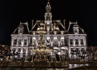 Gdzie iluminacje w Warszawie?