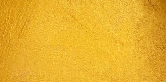 Czym pomalować betonowy murek?