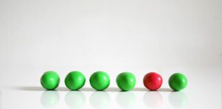 Jak rozdzielić dwie szklane miski?