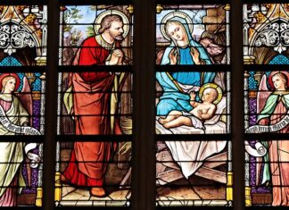 Jak uszkodzić szybę w samochodzie? Jak uszkodzić szybę w samochodzie?